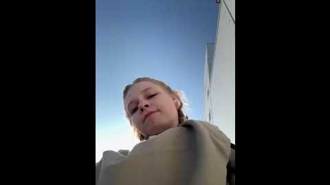 julie_cutie @ stripchat on 20250620