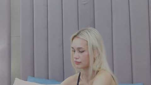 Media: kristinadane Stripchat 2025-06-20 03:24:00
