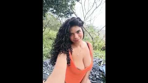 Media: simone_miller Stripchat 2025-06-20 16:14:00