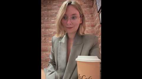the_snowwhitee @ stripchat on 20250620