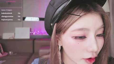 Media: kiki__2025 Stripchat 2025-06-21 15:49:00