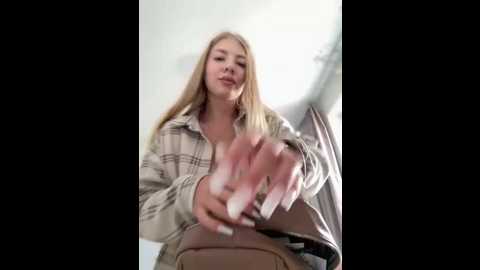 newlale @ stripchat on 20250621