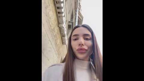 Media: shuggybaby Stripchat 2025-06-21 06:52:00