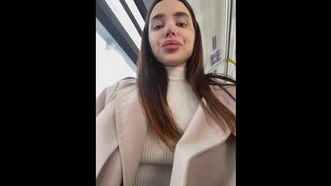 Media: shuggybaby Stripchat 2025-06-21 07:58:00