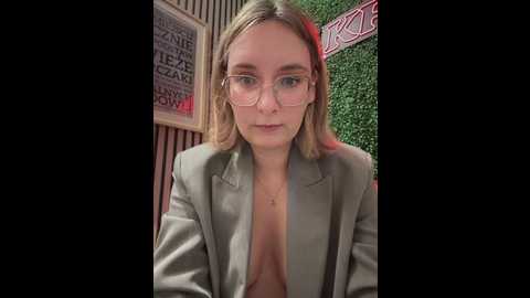 the_snowwhitee @ stripchat on 20250621