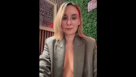 the_snowwhitee @ stripchat on 20250621