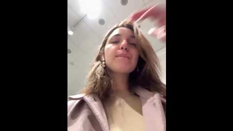 Media: dollytall Stripchat 2025-06-22 09:34:00