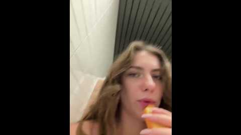 Media: mariid Stripchat 2025-06-22 07:45:00