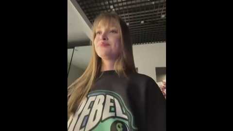 bellasecrett @ stripchat on 20250623