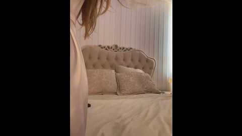 bella_suns @ stripchat on 20250624