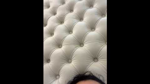 Media: bold_arabic_vibes Stripchat 2025-06-24 21:37:00