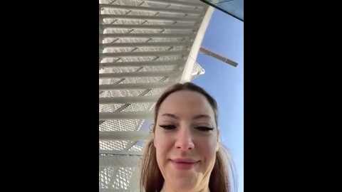 Media: sandra_jo Stripchat 2025-06-24 05:04:00
