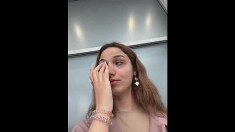 Media: dollytall Stripchat 2025-06-25 08:06:00