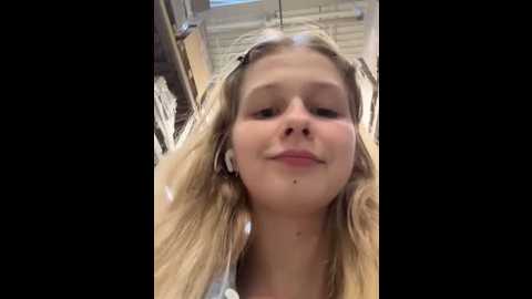 julie_cutie @ stripchat on 20250625