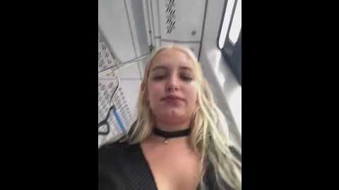 Media: milkyy_wway Stripchat 2025-06-25 08:04:00