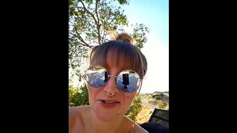 missmialicious @ stripchat on 20250625