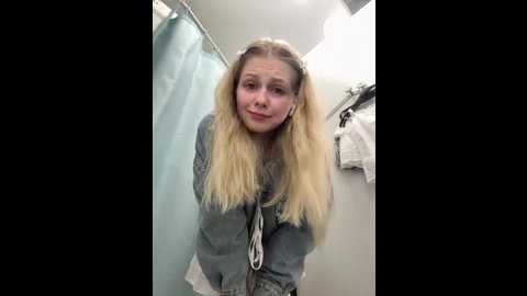 julie_cutie @ stripchat on 20250626