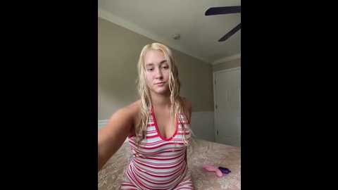 Media: kaylayoung12 Stripchat 2025-06-26 17:41:00