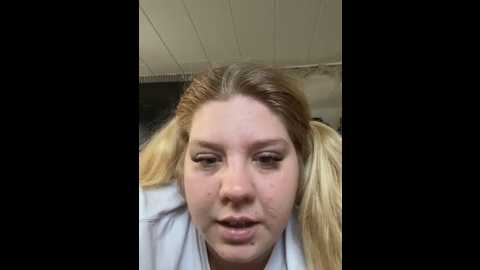 Media: lenaundleon Stripchat 2025-06-26 07:51:00