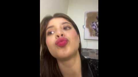 Media: _alice_1 Stripchat 2025-06-28 21:56:00