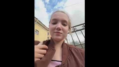 Media: bambi_lu Stripchat 2025-06-28 16:12:00