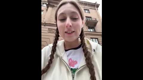 Media: cuteperseon Stripchat 2025-06-28 15:02:00