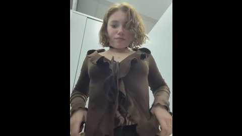 Media: lucy_joy Stripchat 2025-06-28 13:23:00