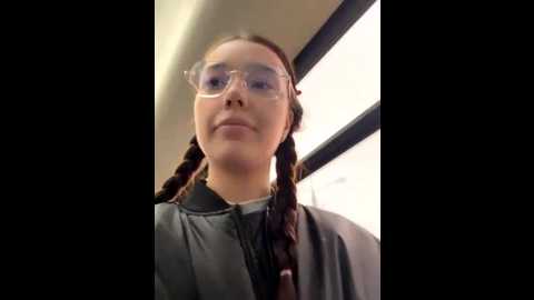 Media: lunariafae Stripchat 2025-06-28 16:04:00