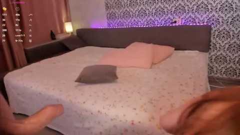 Media: sweet_p1ays Stripchat 2025-06-28 00:59:00