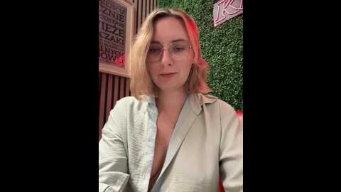 the_snowwhitee @ stripchat on 20250628