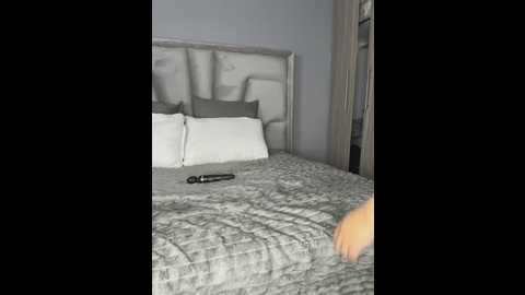 thick_ass_barbiie @ stripchat on 20250628