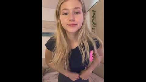 Media: lunarase Stripchat 2025-06-29 09:23:00