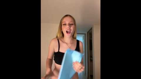 nicolecut @ stripchat on 20250629