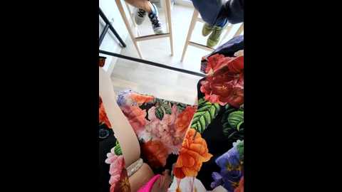 Media: exhibitionsplit Stripchat 2025-06-30 09:38:00