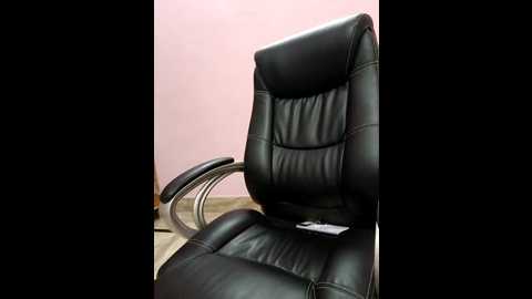 Media: school_girl80 Stripchat 2025-06-30 04:18:00