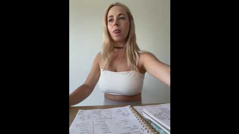 Media: streetdoll Stripchat 2025-06-30 08:51:00