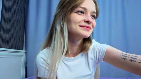 vialeta_baby @ stripchat on 20250630