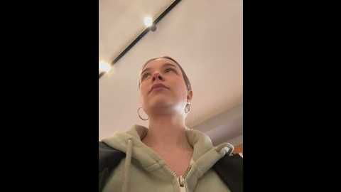 Media: baby_tiny Stripchat 2025-07-01 04:33:00