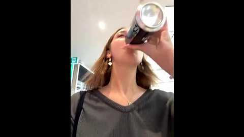Media: dollytall Stripchat 2025-07-01 08:14:00