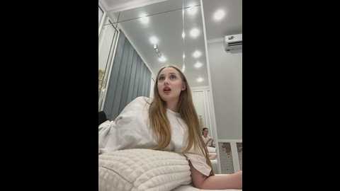 Media: gracesecrett Stripchat 2025-07-01 14:06:00