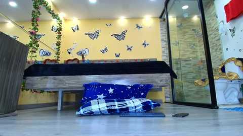 hottcandy21 @ stripchat on 20250701