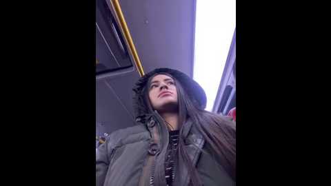 Media: isabella21_ Stripchat 2025-07-01 00:15:00