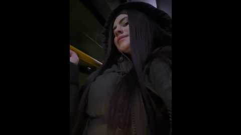 Media: isabella21_ Stripchat 2025-07-01 00:29:00