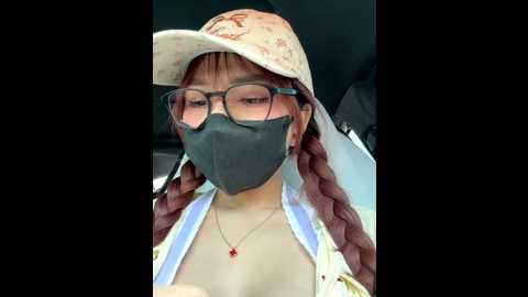 linh_2004 @ stripchat on 20250701