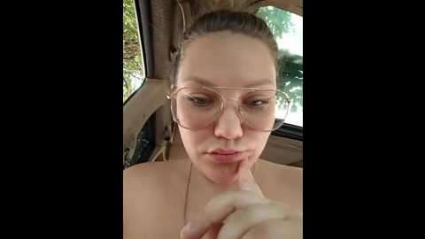 Media: rinaboobs90j Stripchat 2025-07-01 06:10:00