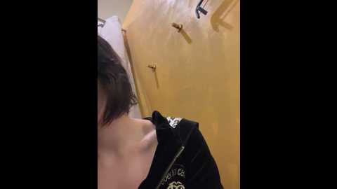 urban_elf @ stripchat on 20250701