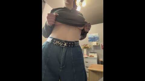 _chlo__e @ stripchat on 20250702