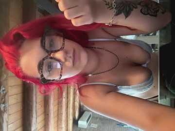dollyred @ stripchat on 20250702