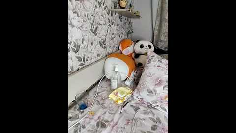 lola_hale @ stripchat on 20250702