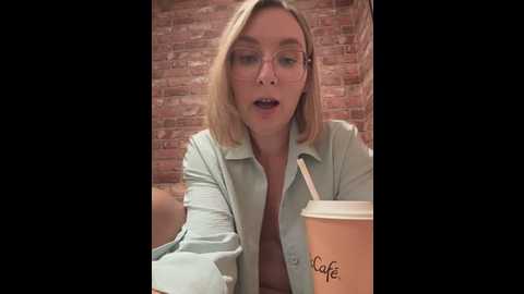 the_snowwhitee @ stripchat on 20250702